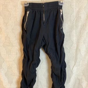 Black Zipper Scrunch Pants